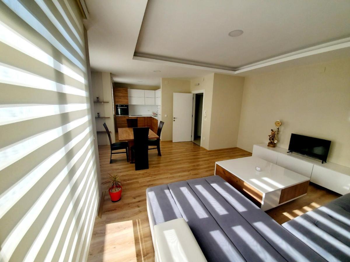 Vila Manuela Aparthotel Gyevgyelija Kültér fotó